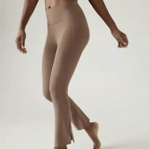 Athleta Brown Crop Straight Leg Pants